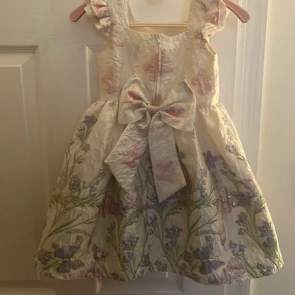 Littles girls dress and sweater - Picture 8 of 8